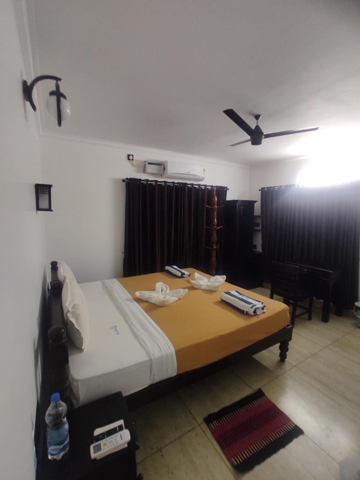 Blue Water Beach Resort 바르칼라 외부 사진