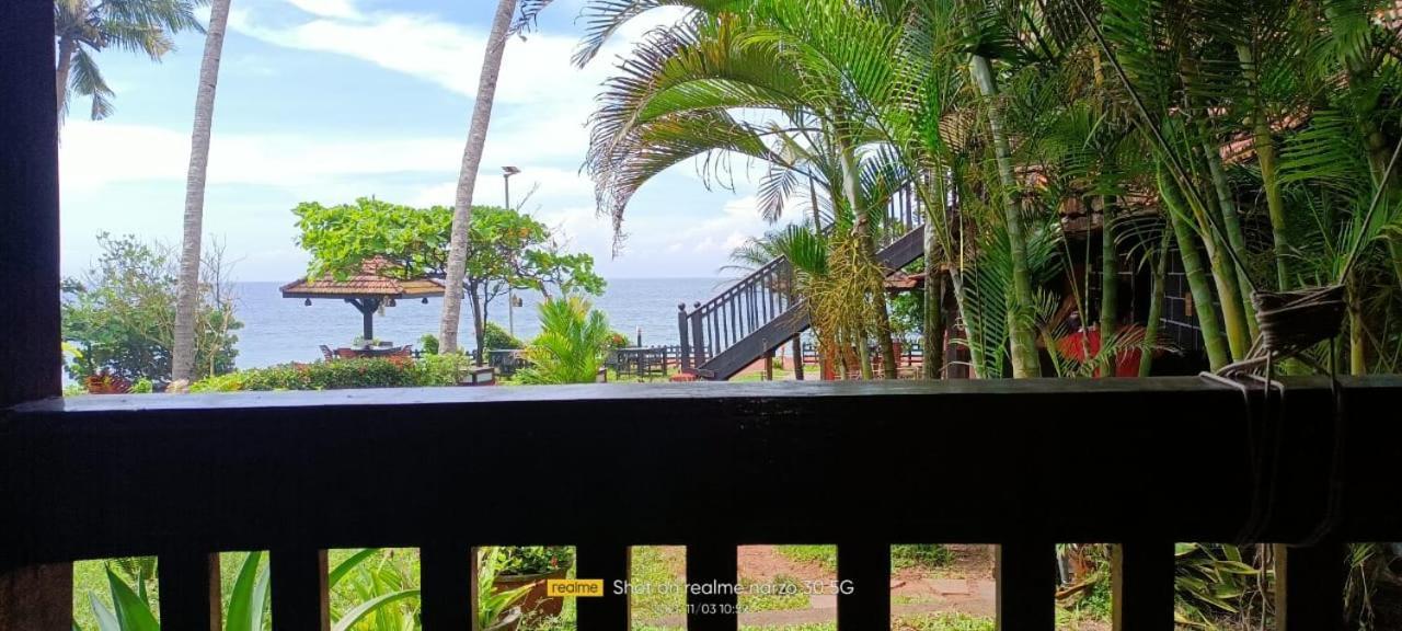 Blue Water Beach Resort 바르칼라 객실 사진