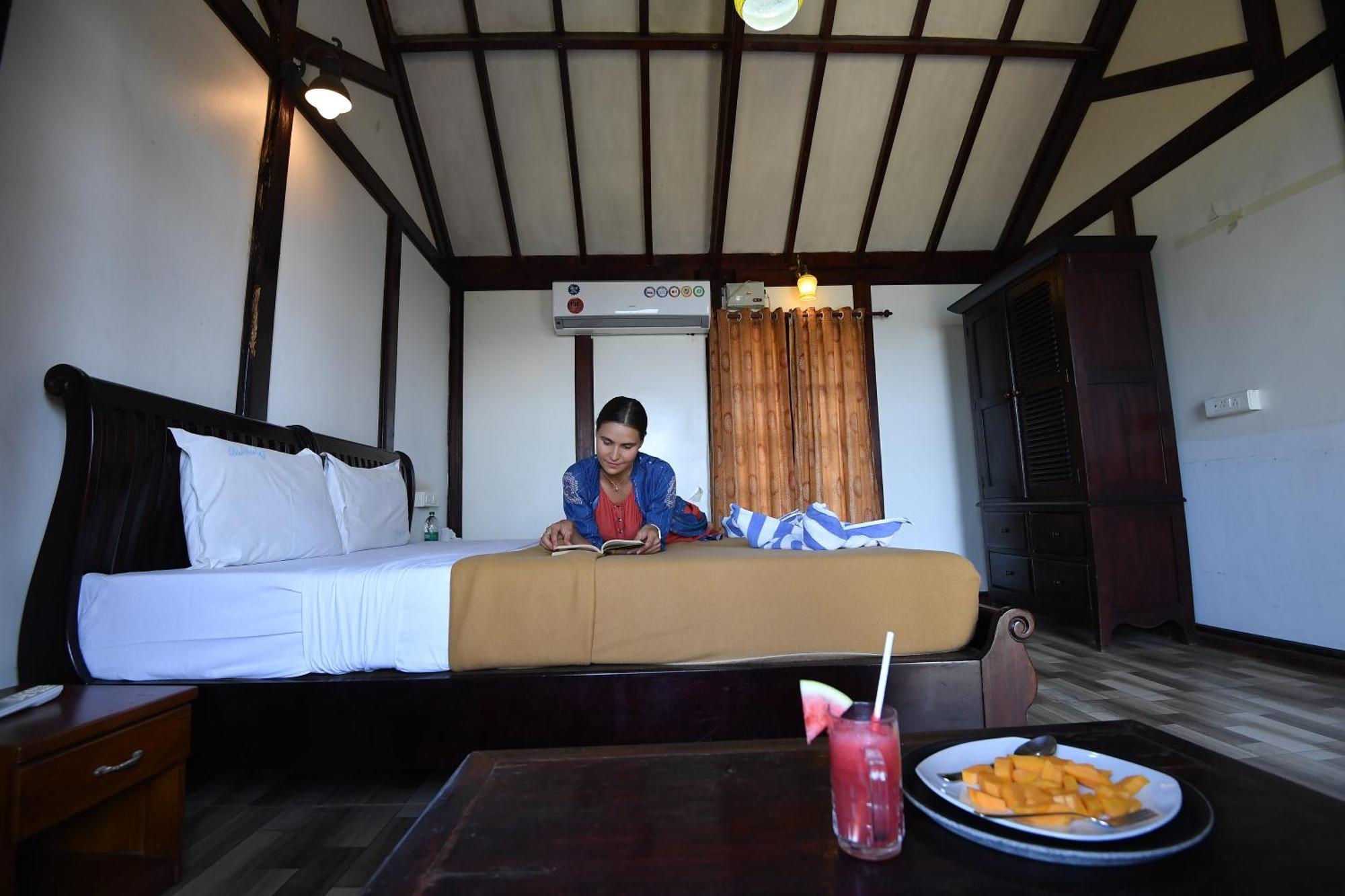 Blue Water Beach Resort 바르칼라 객실 사진